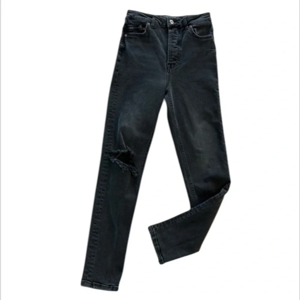 Free People We the Free black skinny jeans size 26 button fly